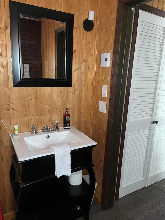 La Cabane Chez Jimmy Petit-Saguenay Екстер'єр фото