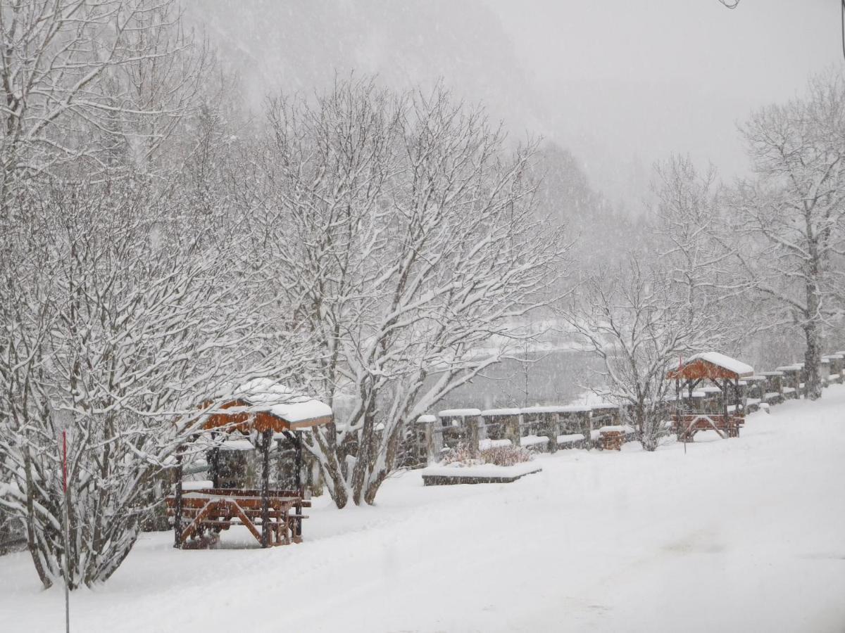 La Cabane Chez Jimmy Petit-Saguenay Екстер'єр фото